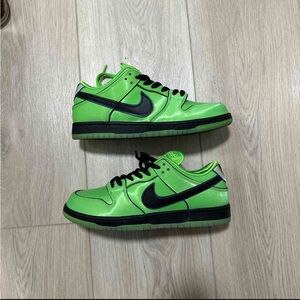 Men’s Nike SB Powerpuff Collab Vibrant Green and Black Sneakers